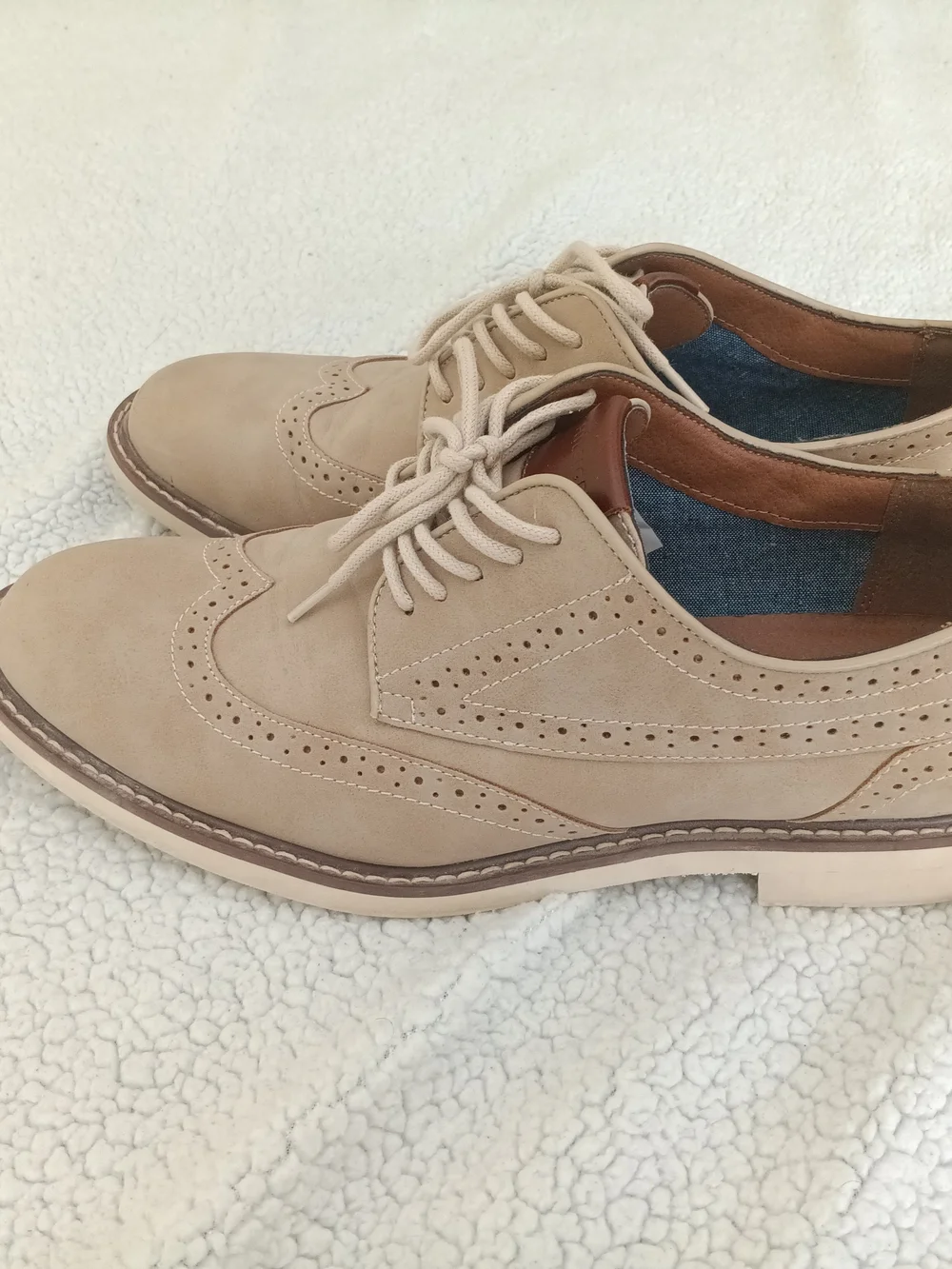 Tommy Hilfiger Men's Gendry Wingtip Brogue Derby Shoes - Beige Suede - Size 8.5